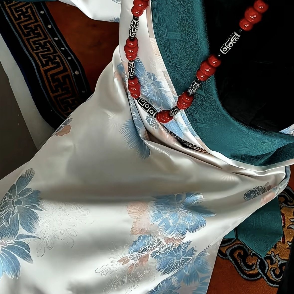 새로운 여성용 부탄 티베트 의상 캉바 티베트 스타일 민 - Ethnic Fashion Shoot 리뷰 및 가격